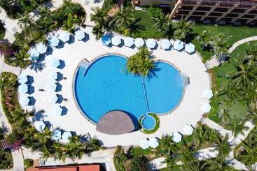 هتل Pandanus Resort