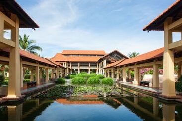 هتل Pandanus Resort