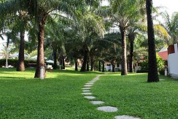 هتل Phu Hai Beach Resort & Spa Phan Thiet