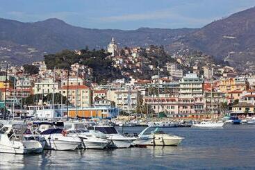 هتل Pollon Inn Sanremo