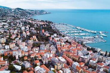 هتل Pollon Inn Sanremo