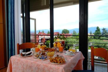 هتل Residence Holiday