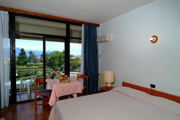 هتل Residence Holiday