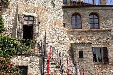 هتل Residenza D Epoca San Crispino