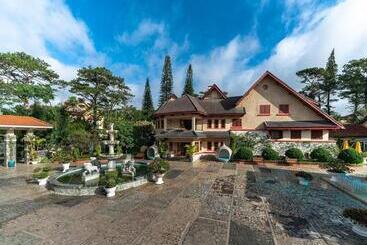 هتل Mercure Dalat Resort