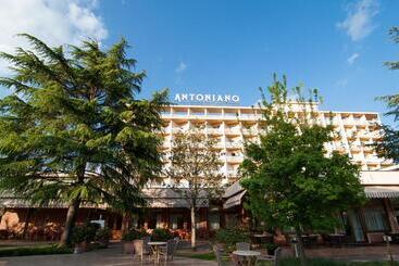 هتل Terme Antoniano