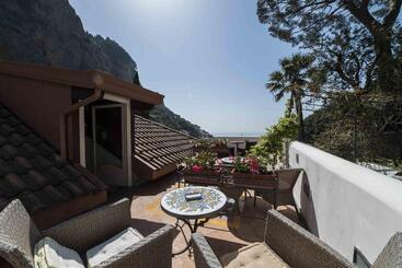 هتل Villa Annalara Charme And Relax