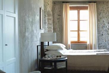 هتل Villa Arcadio