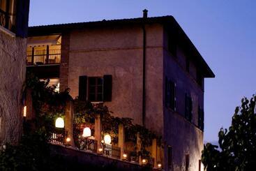 هتل Villa Arcadio