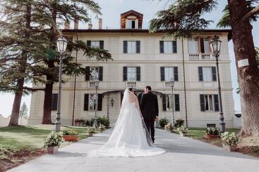 هتل Villa La Bollina