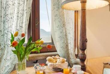هتل Villa Pambuffetti