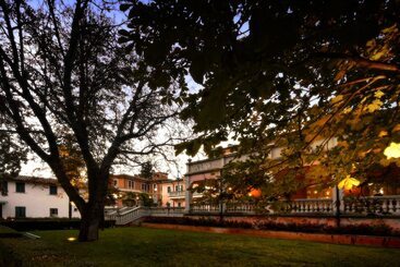 هتل Villa Santa Barbara