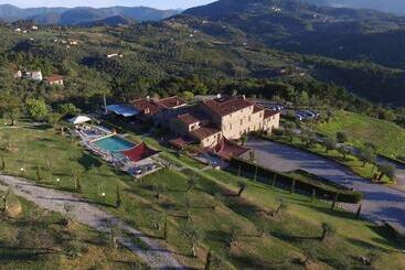 هتل Villa Volpi