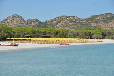 I Giardini Di Cala Ginepro Hotel Resort