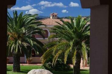 I Giardini Di Cala Ginepro Hotel Resort