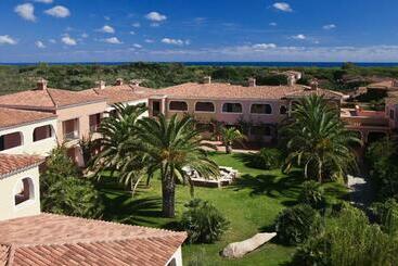 I Giardini Di Cala Ginepro Hotel Resort