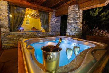 Relais Mont Blanc Hotel & Spa