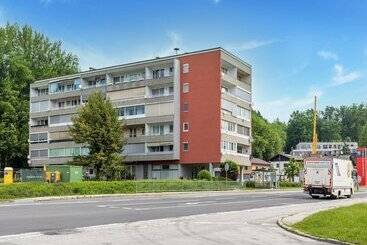 Spacious Apartment In Carinthia On Lake Worthersee - Techelsberg am Worthersee