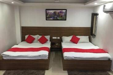 Adb Rooms Hotel Ashiana