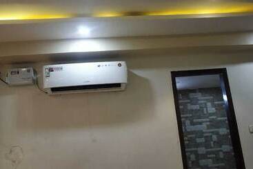 Adb Rooms Hotel Ashiana