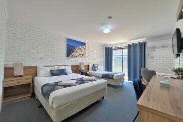 Albury Garden Court Motel