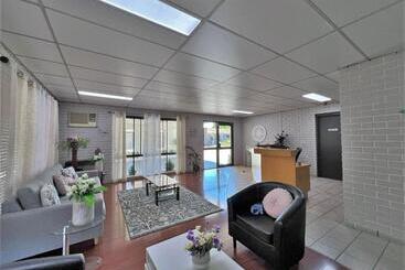 Albury Garden Court Motel