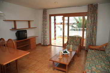 Apartamentos Teguisol