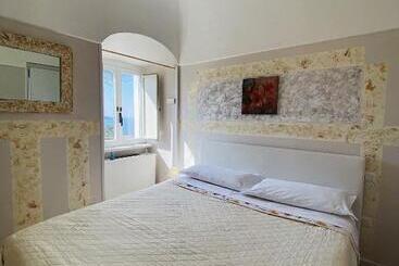 تختخواب و صبحانه Porto Salvo
