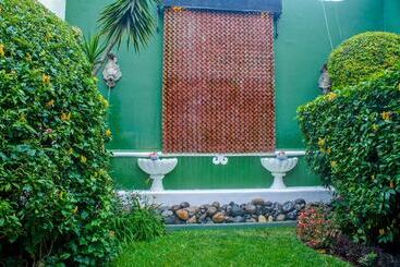 Casa Del Parque By Ahs