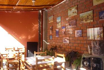 Hostal Tambo Colorado