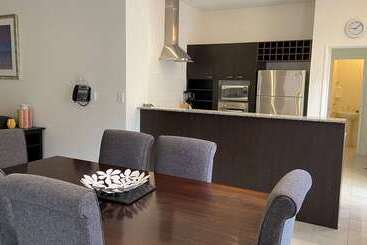 هتل Club Wyndham Perth, Trademark Collection By Wyndham