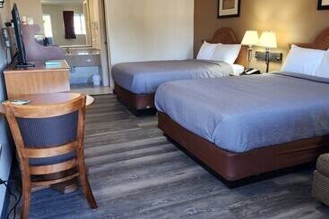 هتل Quality Inn