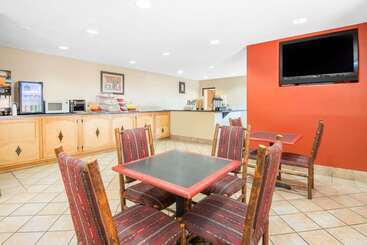 هتل Hawthorn Suites By Wyndham Albuquerque