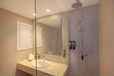 هتل HM Isabela - Adults Only
