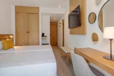 هتل HM Isabela - Adults Only
