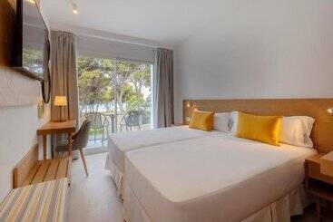 هتل HM Isabela - Adults Only