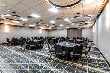 هتل Holiday Inn Dallas Market Ctr Love Field, An Ihg