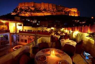هتل Krishna Prakash Heritage Haveli