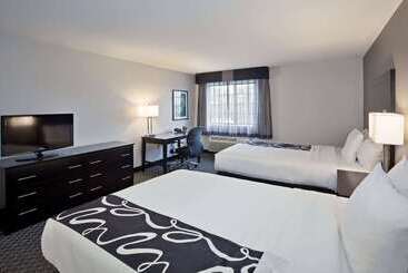 هتل La Quinta By Wyndham Charleston Riverview