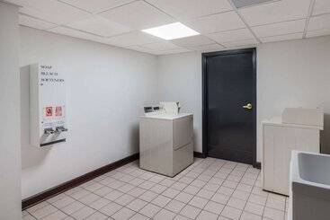 هتل La Quinta By Wyndham Knoxville East
