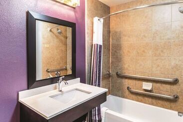 هتل La Quinta By Wyndham Mission At West Mcallen
