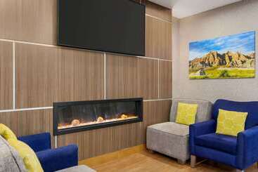 هتل La Quinta Inn And Suites By Wyndham At Watiki Waterpark