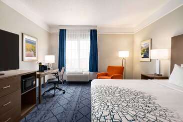 هتل La Quinta Inn And Suites By Wyndham At Watiki Waterpark