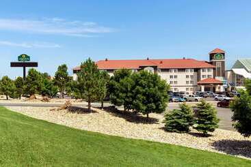 هتل La Quinta Inn And Suites By Wyndham At Watiki Waterpark
