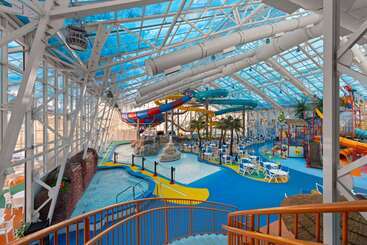 هتل La Quinta Inn And Suites By Wyndham At Watiki Waterpark