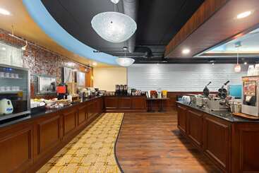 هتل La Quinta Inn And Suites By Wyndham At Watiki Waterpark