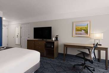 هتل La Quinta Inn And Suites By Wyndham At Watiki Waterpark