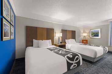 هتل La Quinta Inn And Suites By Wyndham At Watiki Waterpark