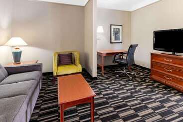 هتل La Quinta By Wyndham Roswell