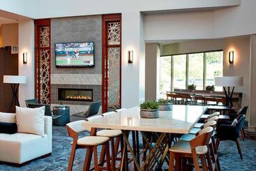 هتل Minneapolis Marriott West